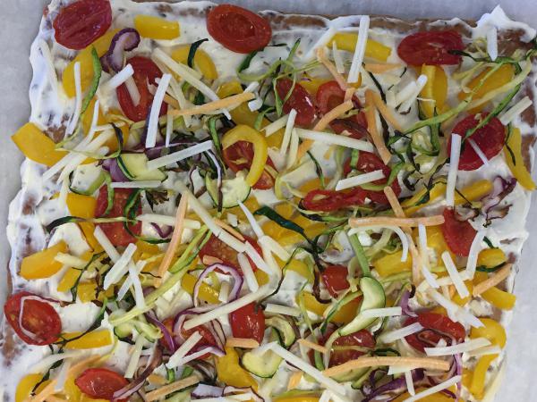 Savory veggie flatbread